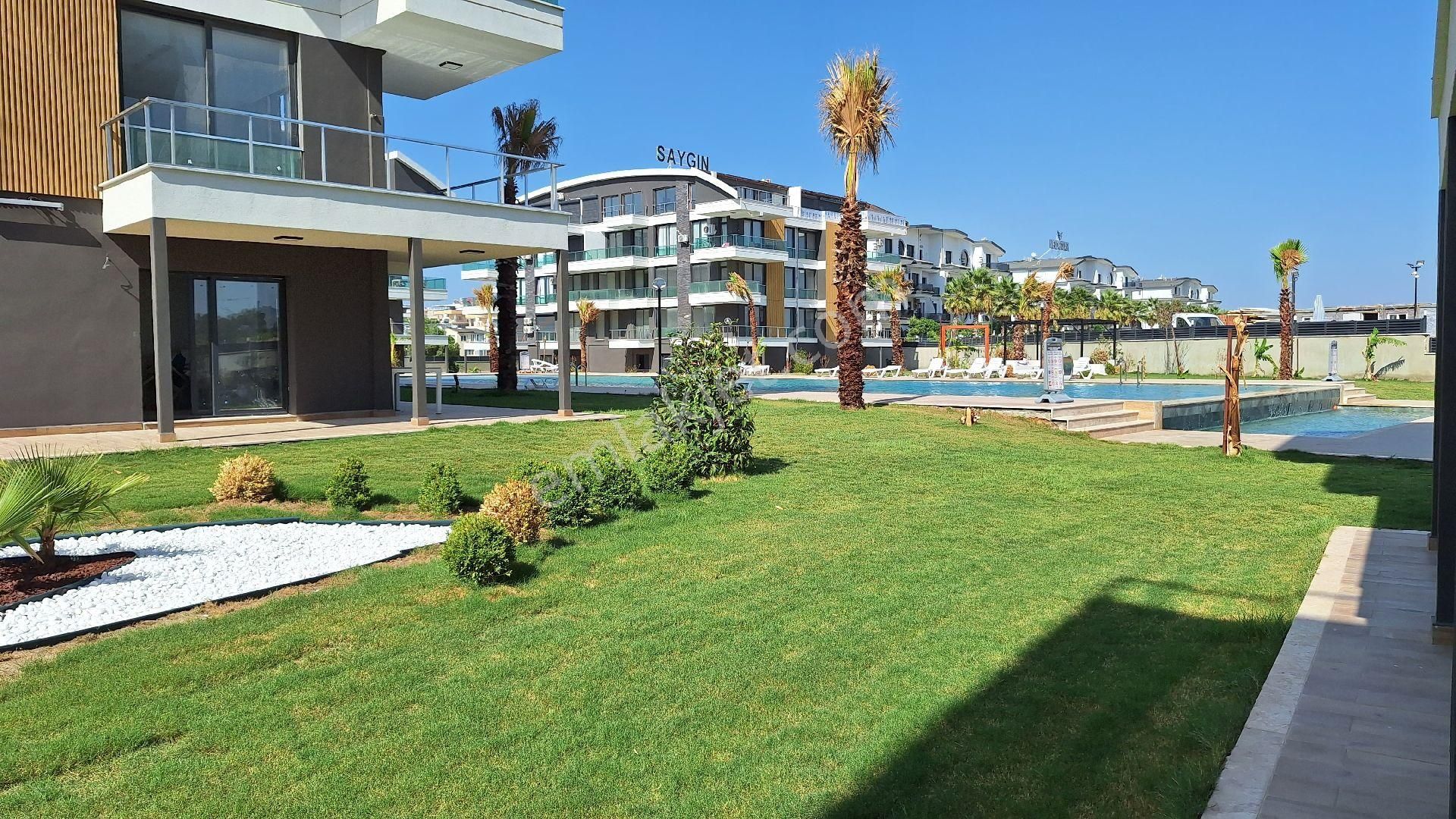 Altınkum'da Havuzlu Sitede Deniz Manzaralı Satılık 2+1 - Görsel 24