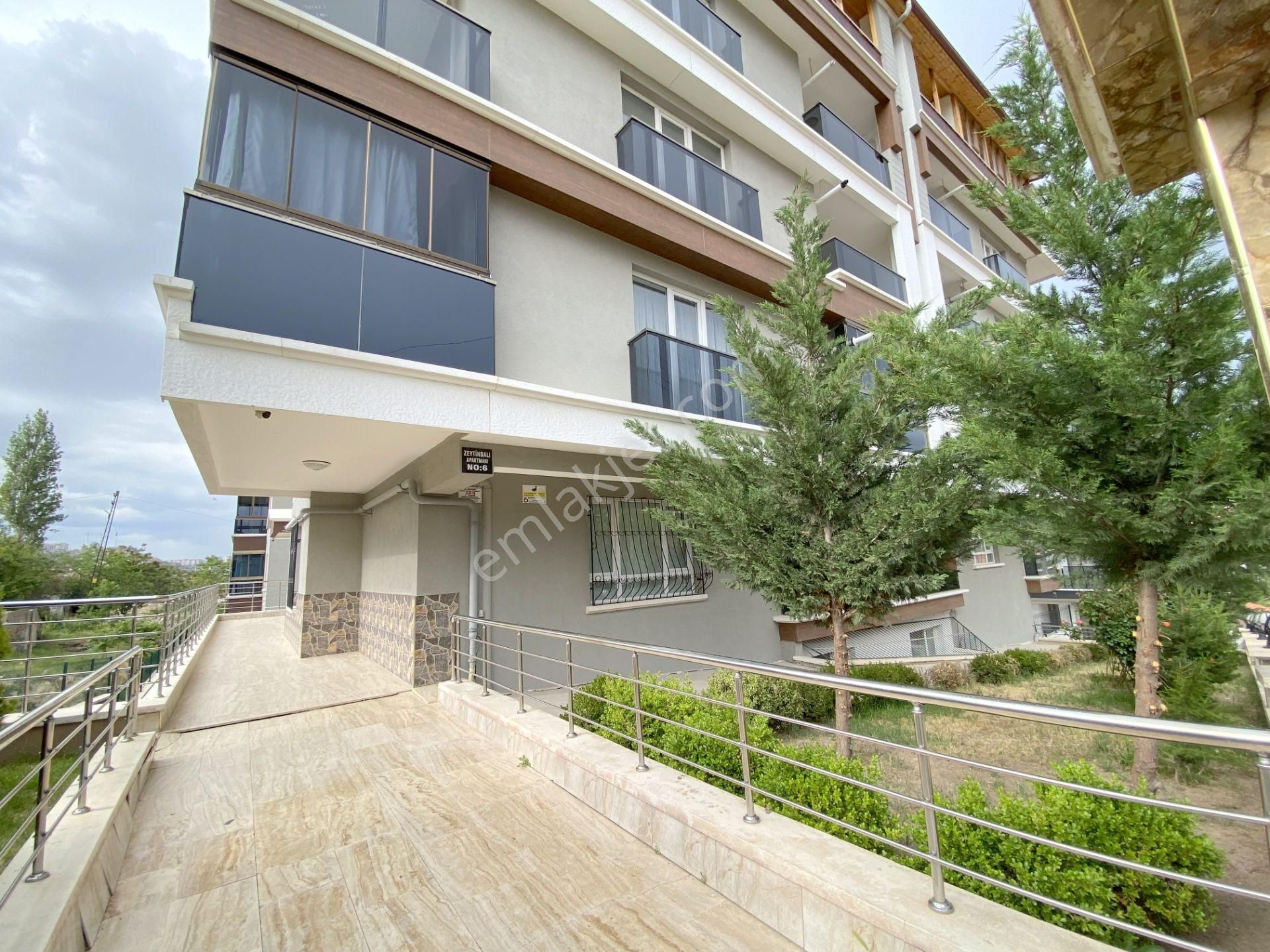 Yıldıztepe'de, 3+1, Sıfır, Ara Katta, Cadde Yanı,güneybatı Daire - Görsel 31