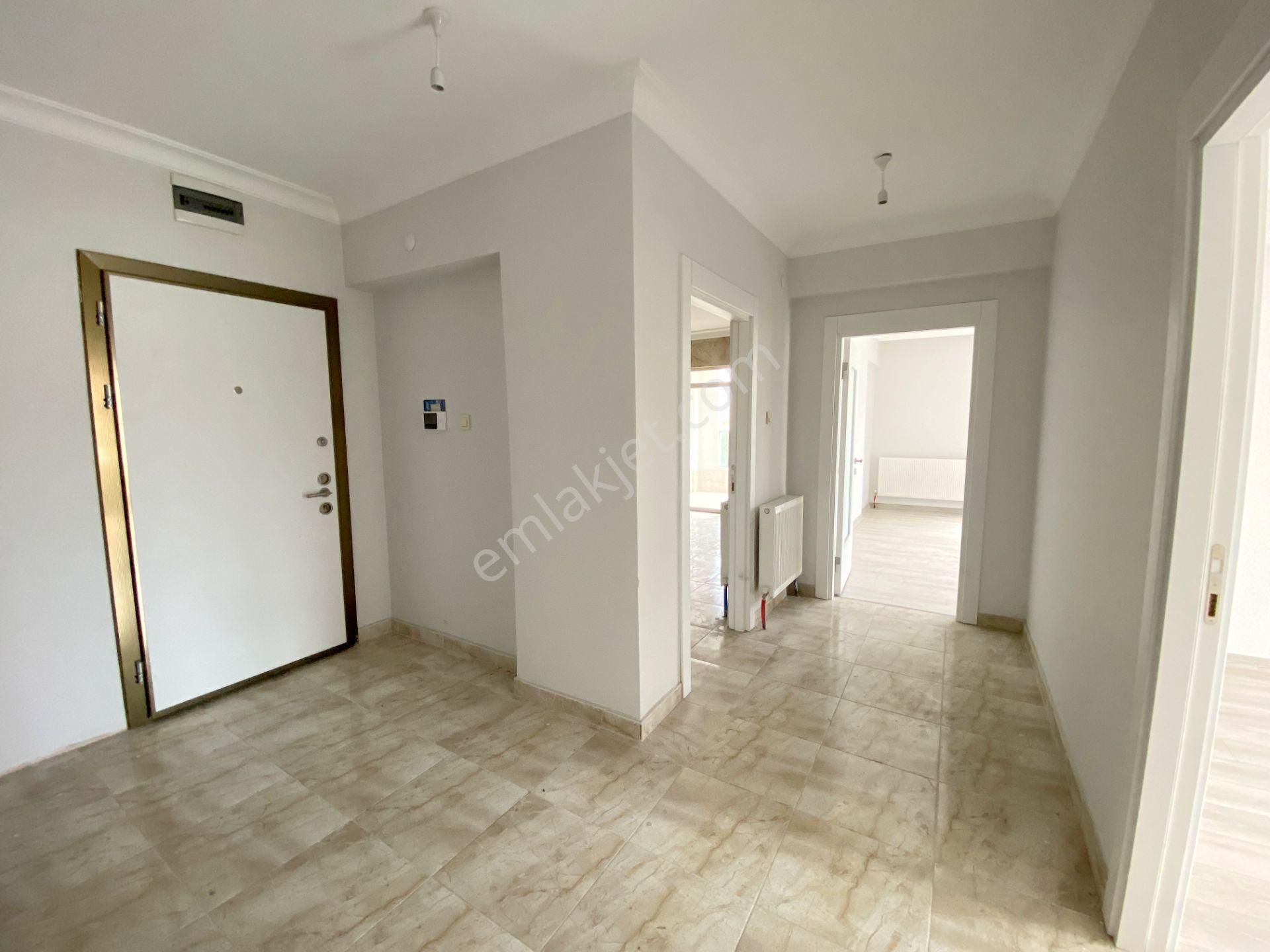 Yıldıztepe'de, 3+1, Sıfır, Ara Katta, Cadde Yanı,güneybatı Daire - Görsel 18