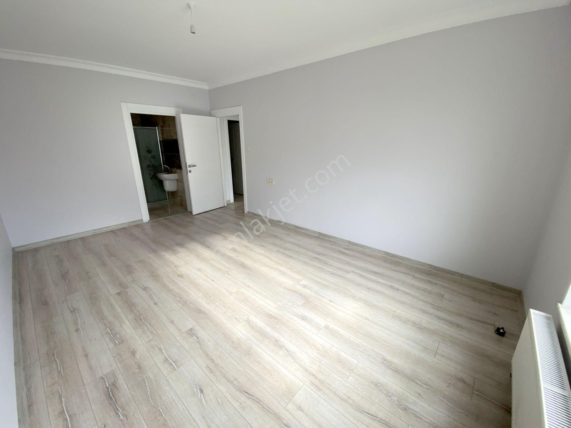 Yıldıztepe'de, 3+1, Sıfır, Ara Katta, Cadde Yanı,güneybatı Daire - Görsel 23