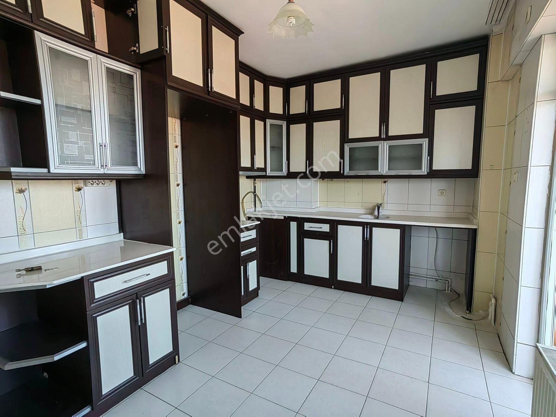 Nasreddin Emlaktan Koşuyolunda Asansörlü Kiralık Daire - Görsel 8