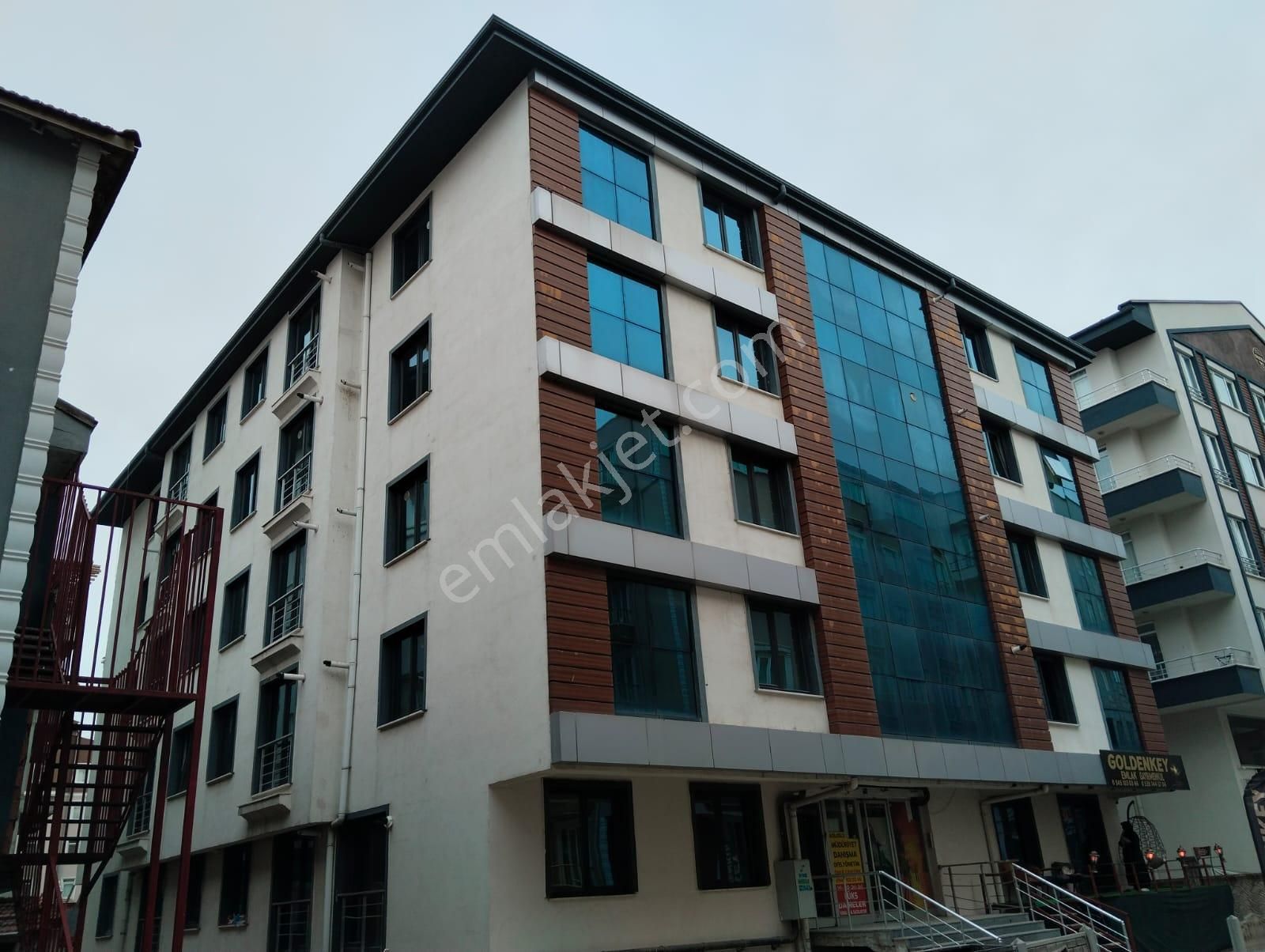 Afyon Üçok Emlaktan Erenler Mah Satılık 1+1 Eşyalı Lüx Daire