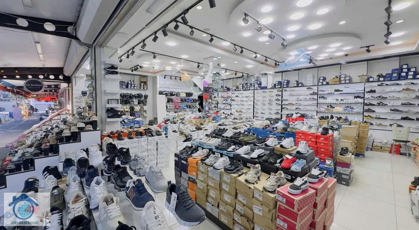 Kumköyde Devren Kiralık Ayakkabı Mağazası - Görsel 8