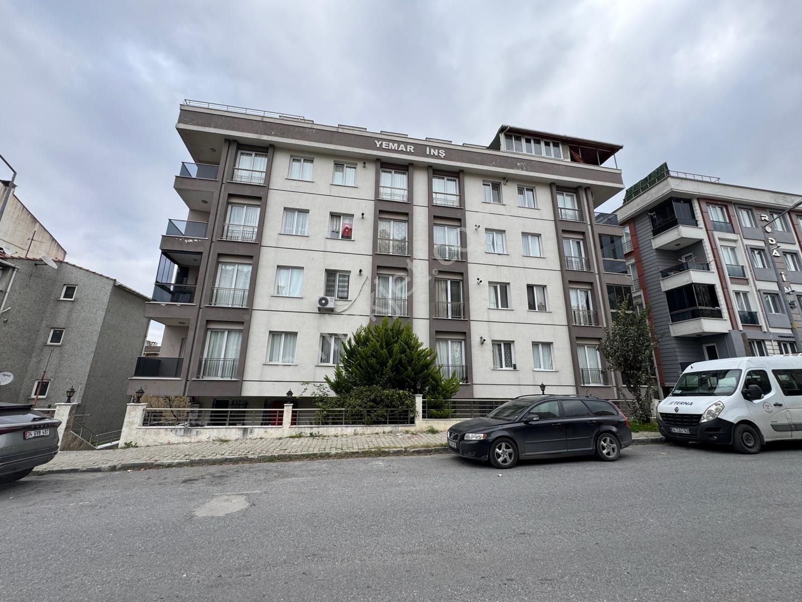 Beylikdüzü Yakuplu Da Satılık 3+1 Arakat Diş Hastanesine Yakın