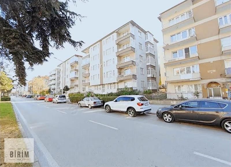 Birimden Çarşı Merkezde Doğalgazlı Kiralık Daire - Görsel 5