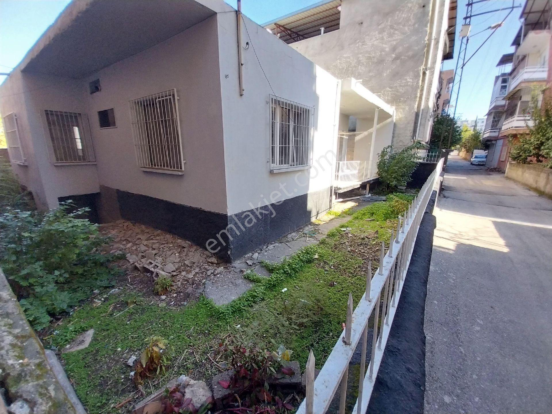 Gazipaşa Mah Bağlar Karakolu Civ Tek Katlı Müstakil