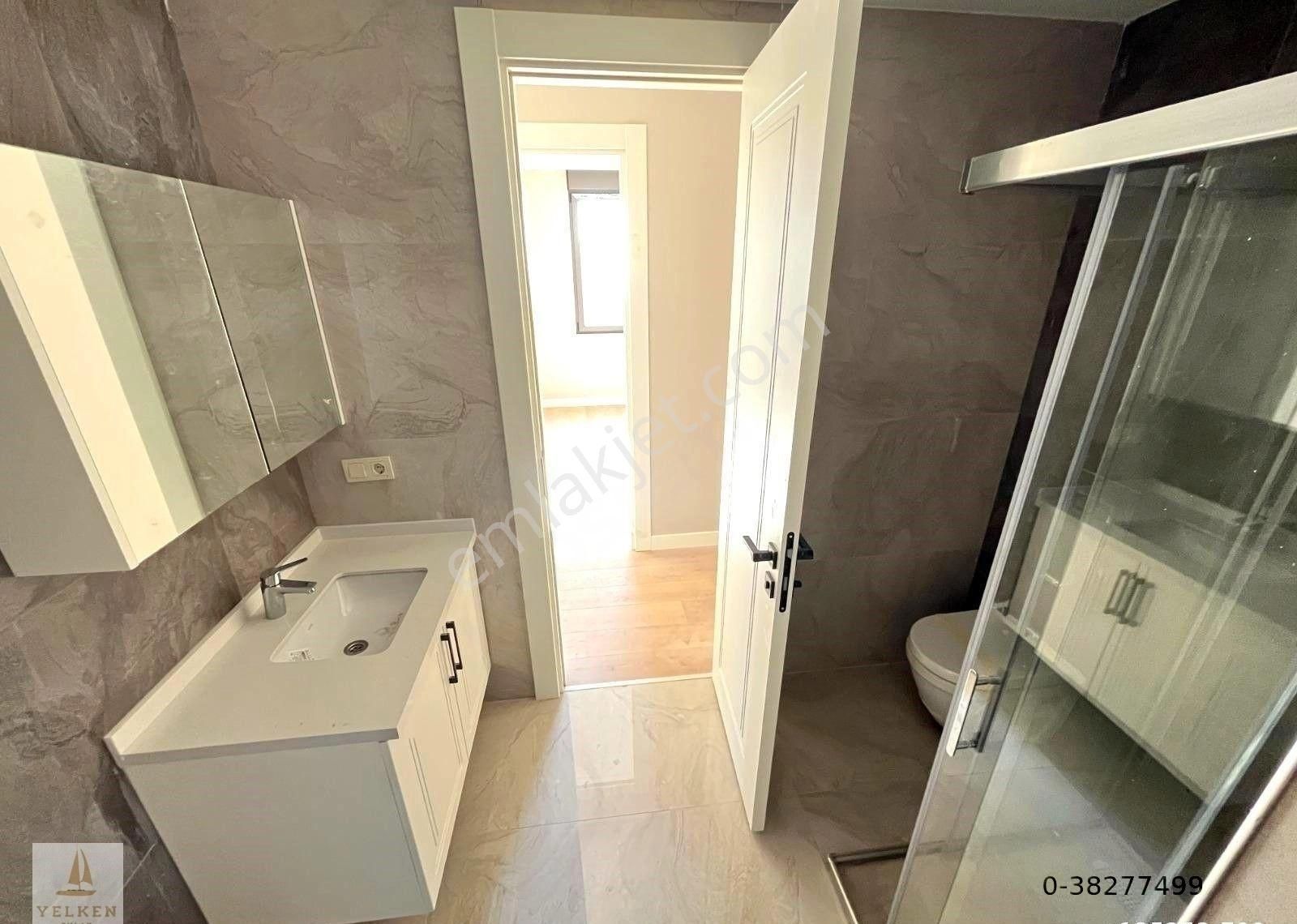 Suadiye Feride Geçitinde 140m2 Ebeveynli Balkonlu Deniz Manzaralı Sıfır - Görsel 14