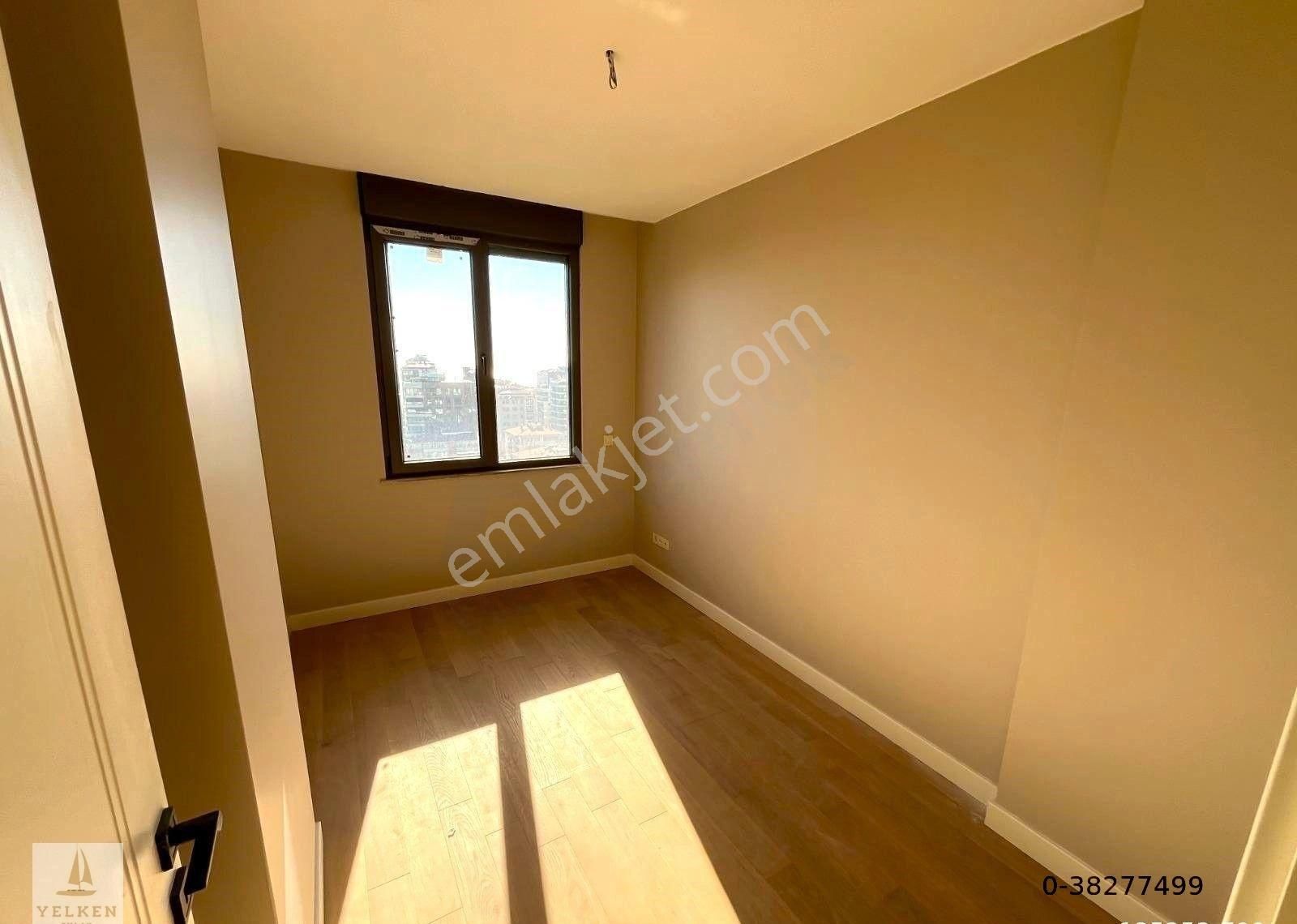 Suadiye Feride Geçitinde 140m2 Ebeveynli Balkonlu Deniz Manzaralı Sıfır - Görsel 16
