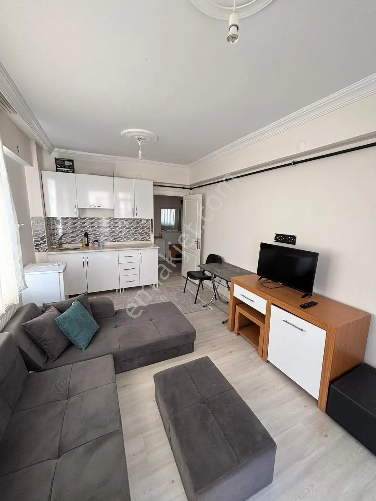 Tabaklar Mahallesinde Eşyasız 1+1 Kiralık Daireler - Görsel 2
