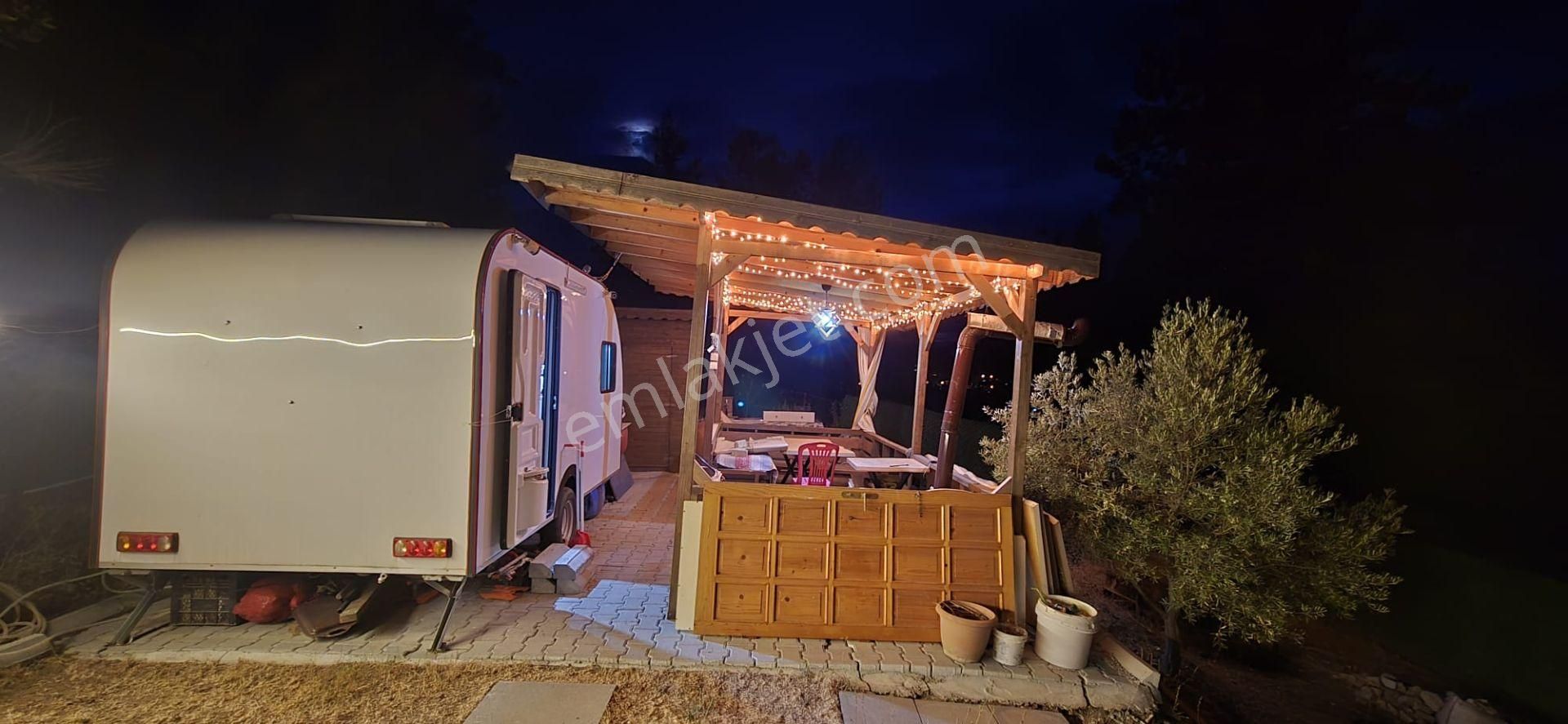 Menderes Çatalca'da Köye 600metre//telçekili Eletrik,su Var//karavanlı,,kamelyalı.tarla - Görsel 8