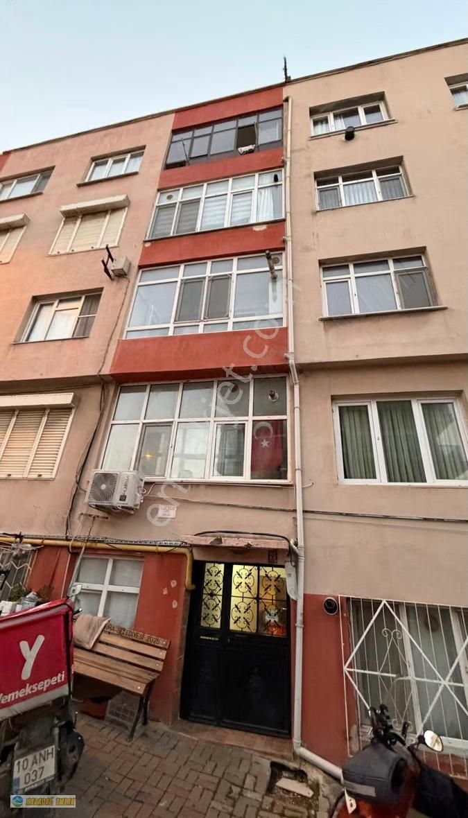 Karadağ Gayrimenkulden Hacıyusuf Mahallesinde Arakat Daire