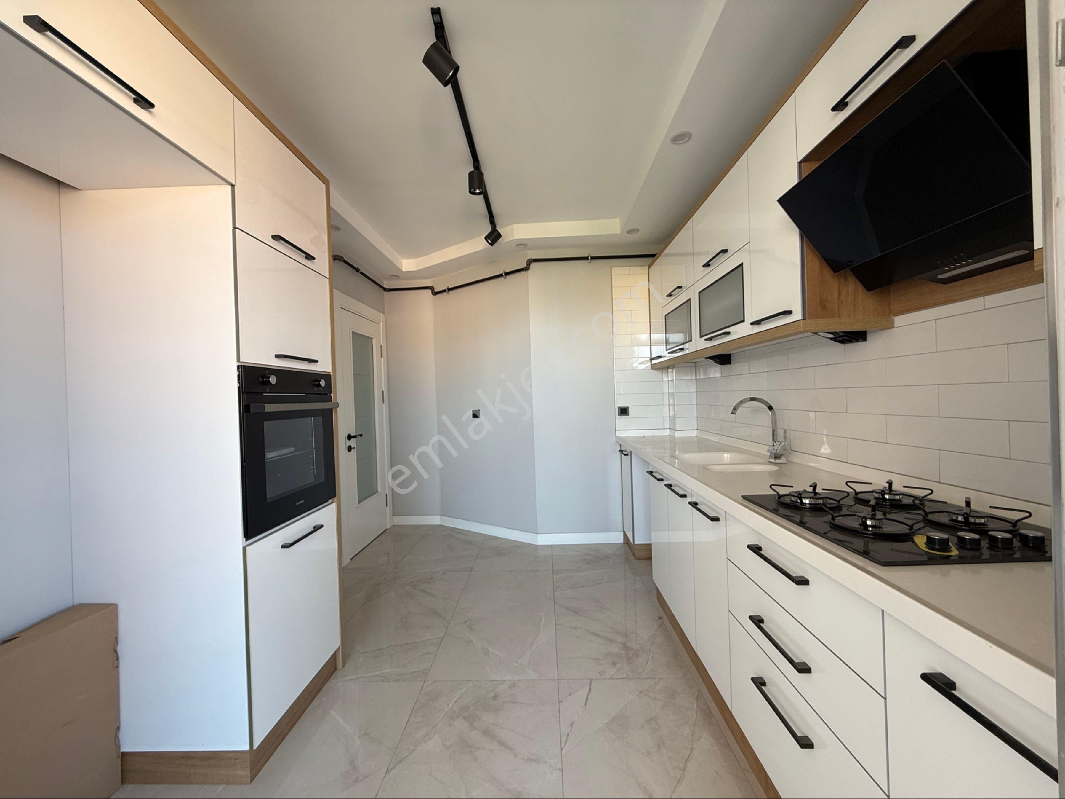 Onmax Badem Alanı Satılık Sıfır 2+1 100 M2 Yüksek Giriş Daire - Görsel 3