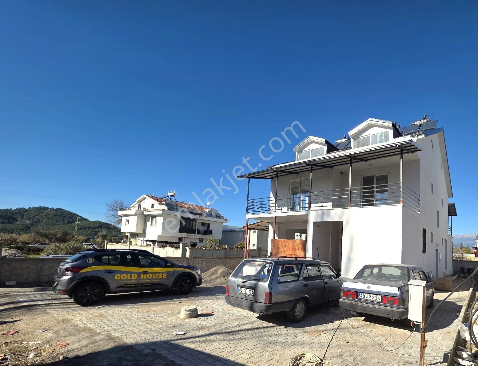 Goldhouse Dan Satılık Seydikemer Gerişburnunda Ferah 3+1 Dubleks Daire - Görsel 3