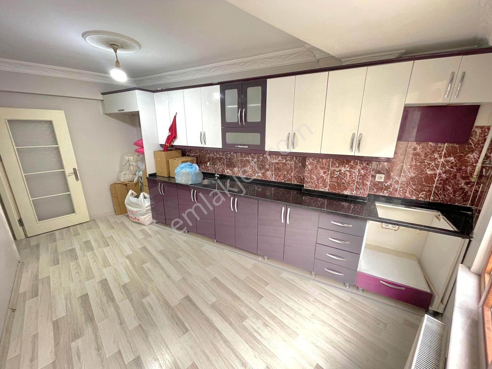 Pusula İnş.tan Ugurmumcu Mah Asansörlu 130m2 3+1 1kat Daire - Görsel 33