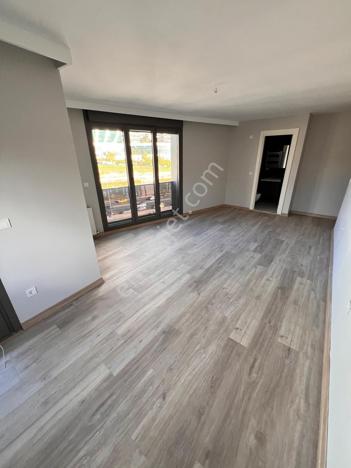 K.yalı E'5 Metroya Yakın Ferah 3+1 Dubleks Daire - Görsel 5