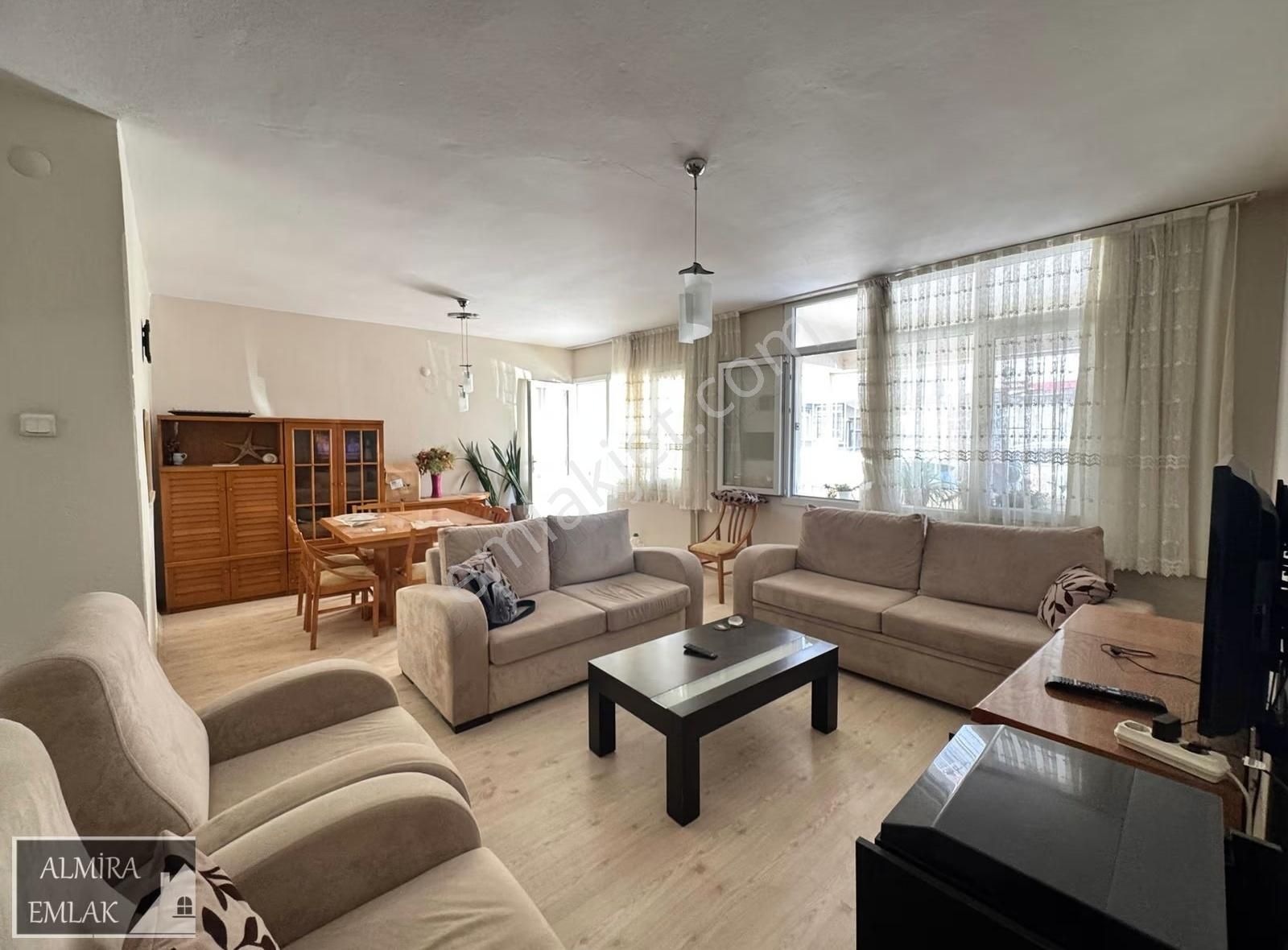 Bahçelievlerde 3+1 125m2 Yüksek Giriş Balkonlu Çift Cephe - Görsel 25