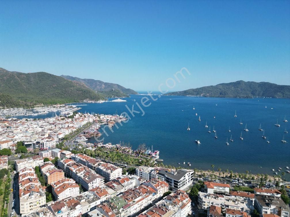 Marmaris Çamlı Köyünde Satılık İmarlı 1100 M2 İmarlı Arsa