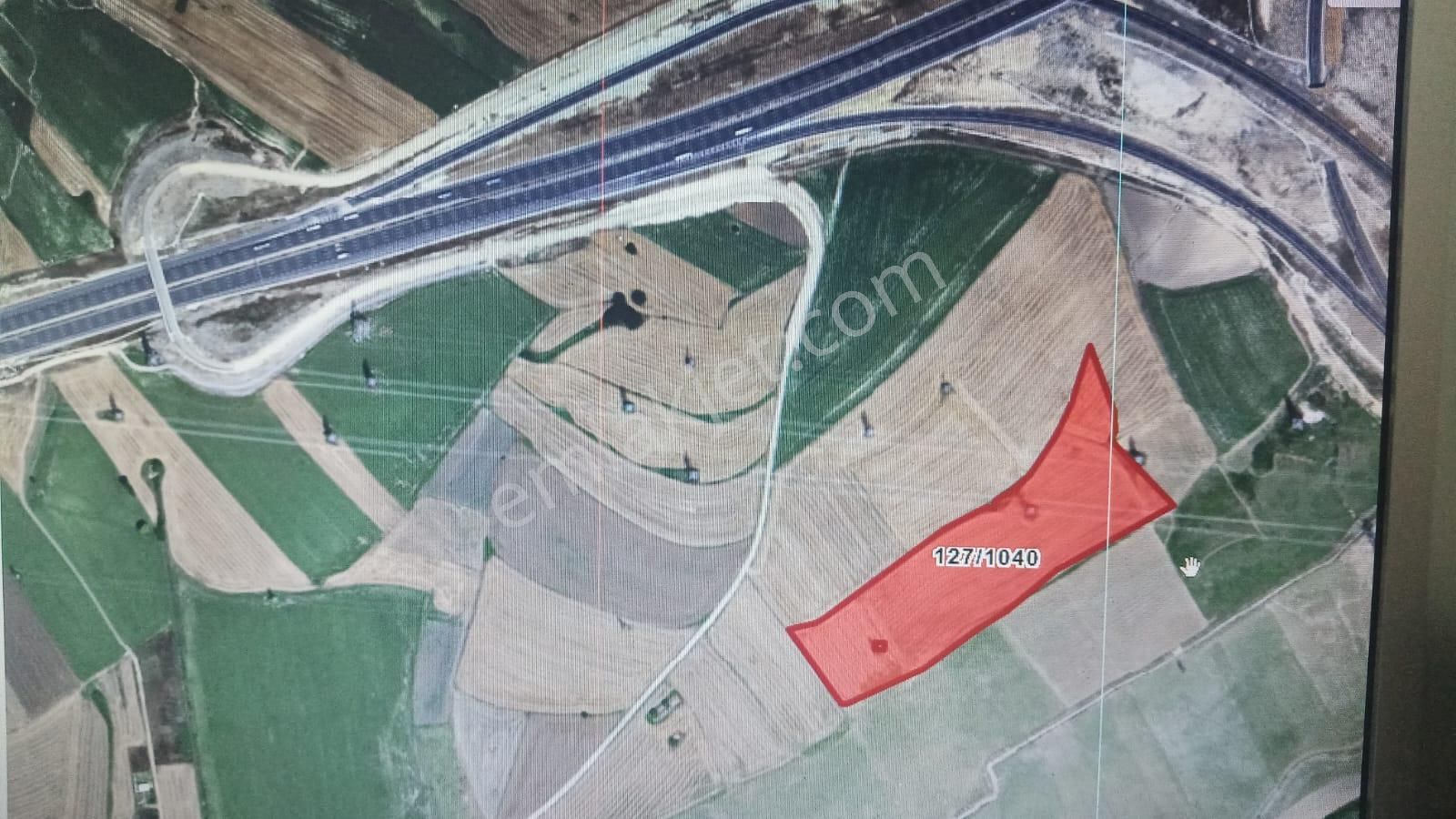 Çatalca Nakkaş Mah.sinde Acilen Satılık Tarla 39,324m2 Dir.