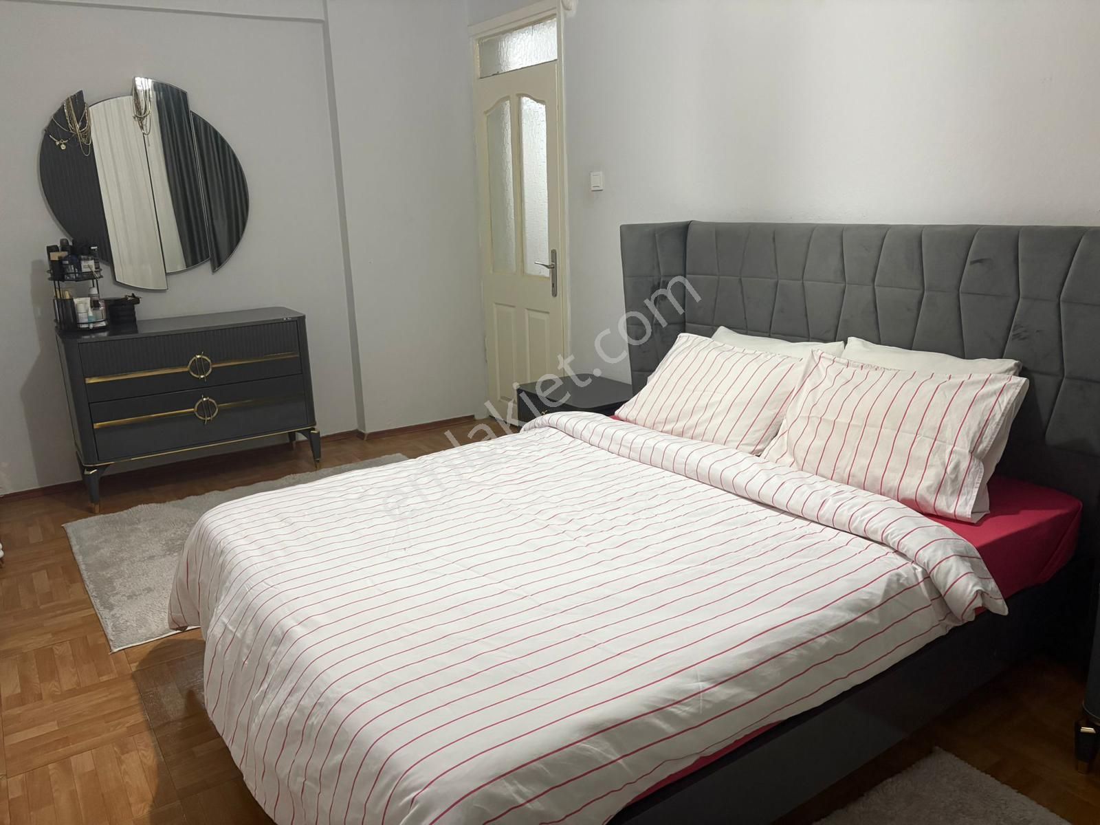 Acill Konak Ulubatlı Mah.de Toros Meydan Yakını 3+1 130m2 Dgazlı Arakat Satılık Daire - Görsel 4