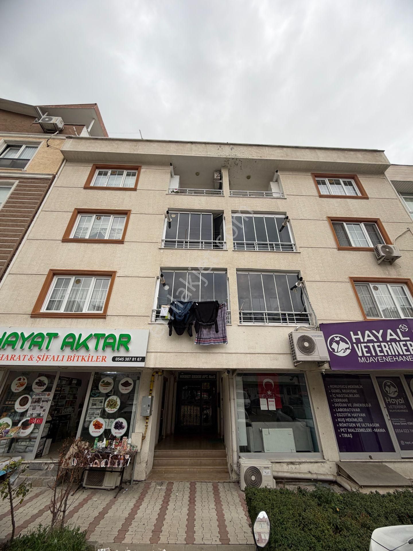 Üçevler Merkezi Konumda Satılık Geniş 3+1 Dublex - Görsel 4