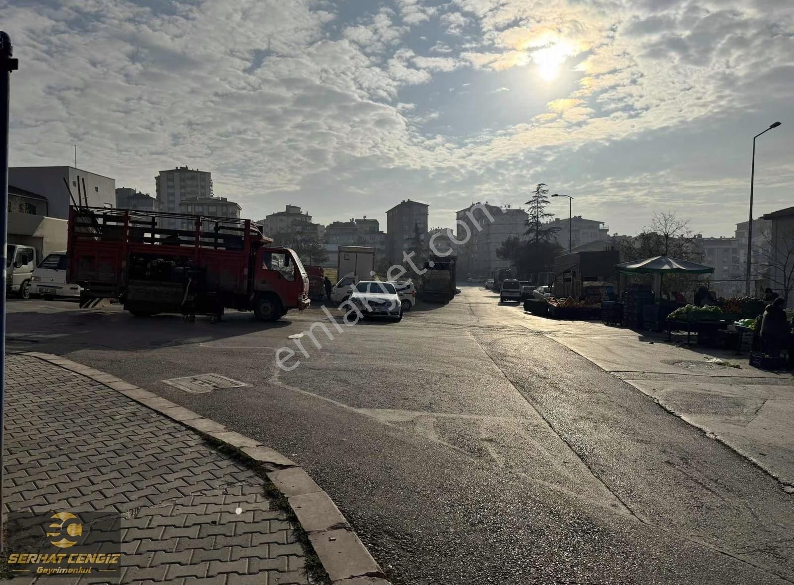 Yeşilevler Pazar Yanı Köşe Başı Kiralık Dükkan - Görsel 9