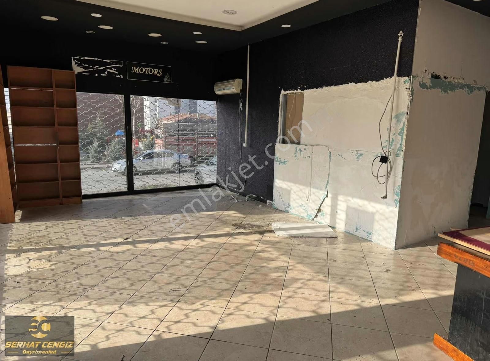 Yeşilevler Pazar Yanı Köşe Başı Kiralık Dükkan - Görsel 14