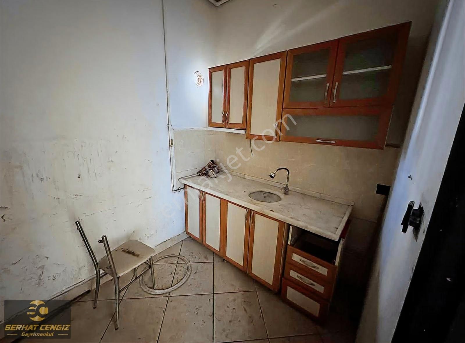 Yeşilevler Pazar Yanı Köşe Başı Kiralık Dükkan - Görsel 10