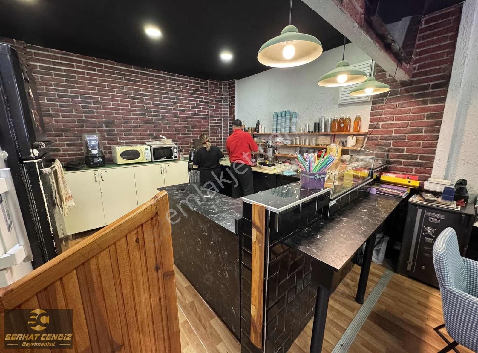 Ragıp Tüzün Caddesinde Caddeye Cepheli Dükkan - Görsel 10