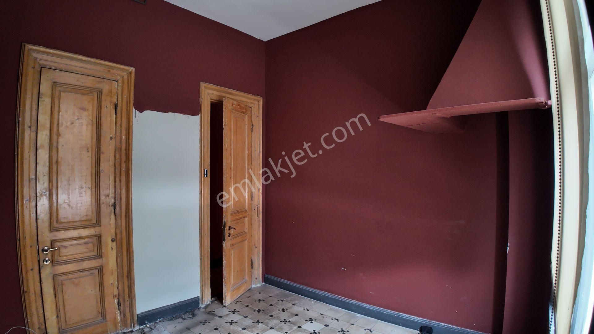 İstiklal Caddesi Üzerinde Yüksek Tavanlı 3.kat Ofis - Görsel 10