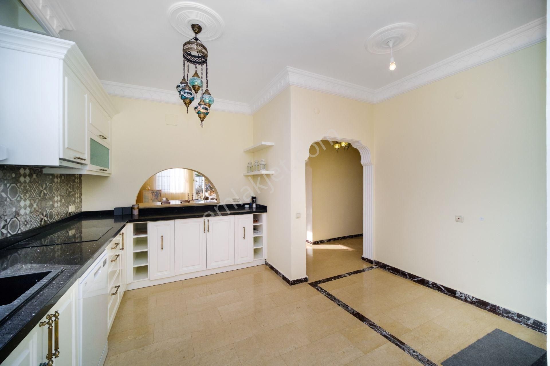 Alanya Konaklı'da Satılık 3+1 Müstakil Villa - Görsel 12