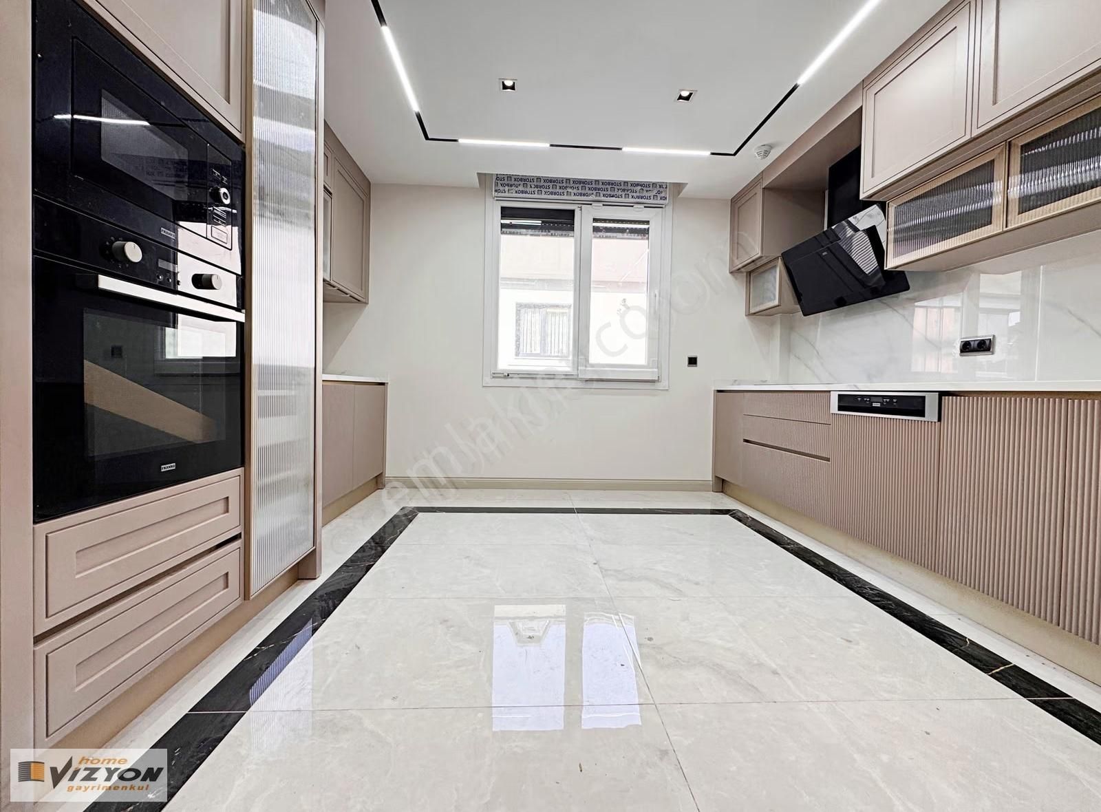 Home Vizyon Bahçelievlerde Satılık 5+2 Özel Dubleks 2 Otoparklı - Görsel 6