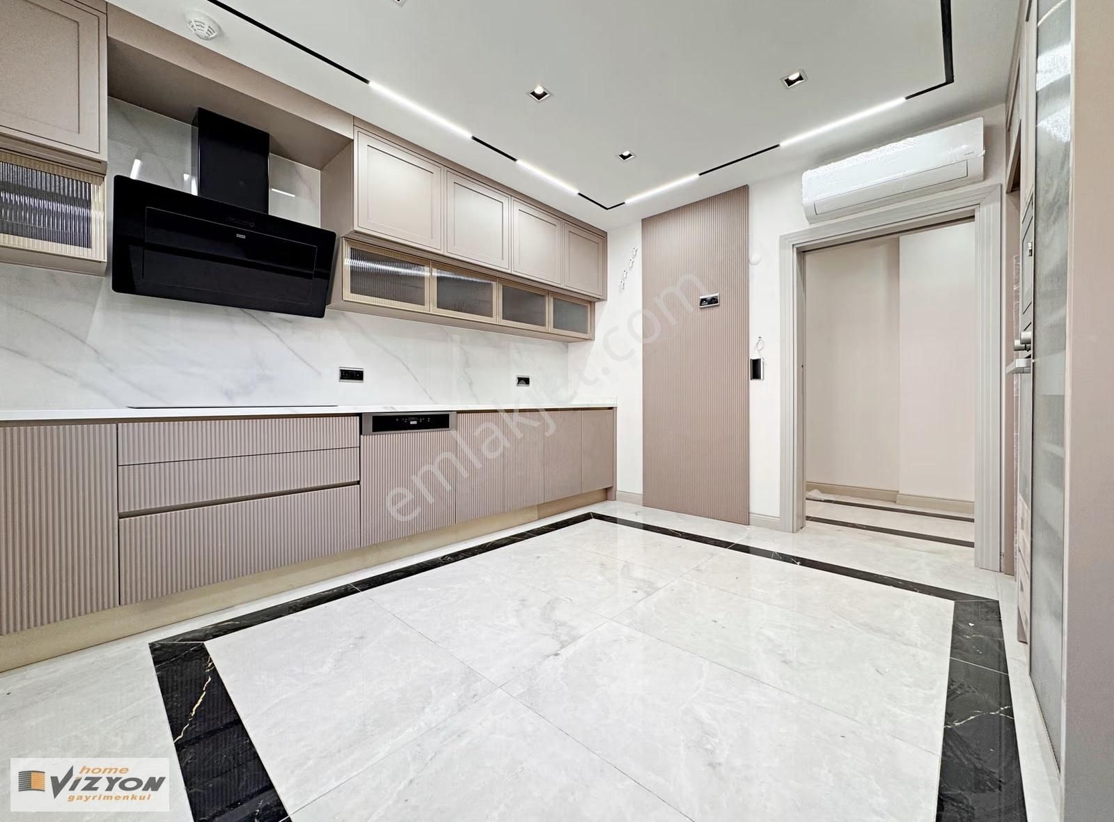 Home Vizyon Bahçelievlerde Satılık 5+2 Özel Dubleks 2 Otoparklı - Görsel 24