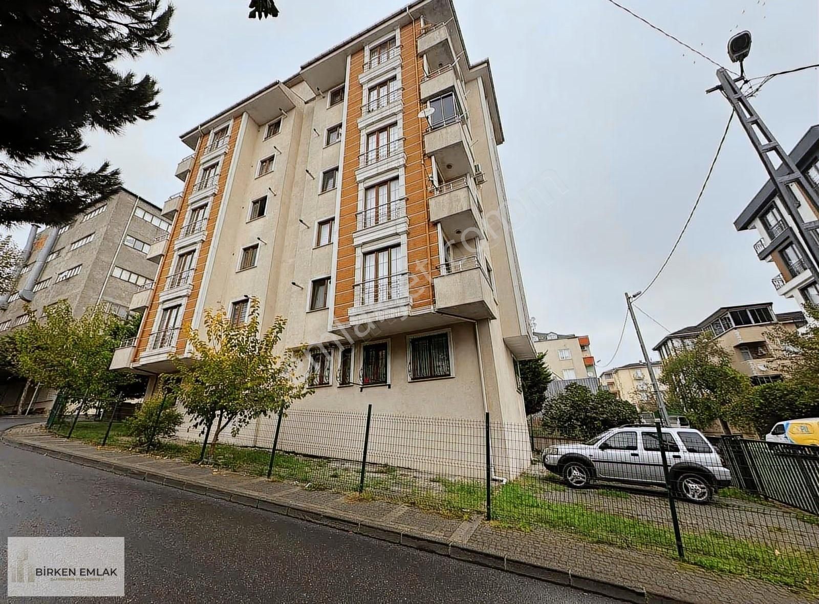 Birken Emlaktan Ümraniye Esenkentte Yüksek Giriş Satılık 2+1 - Görsel 3