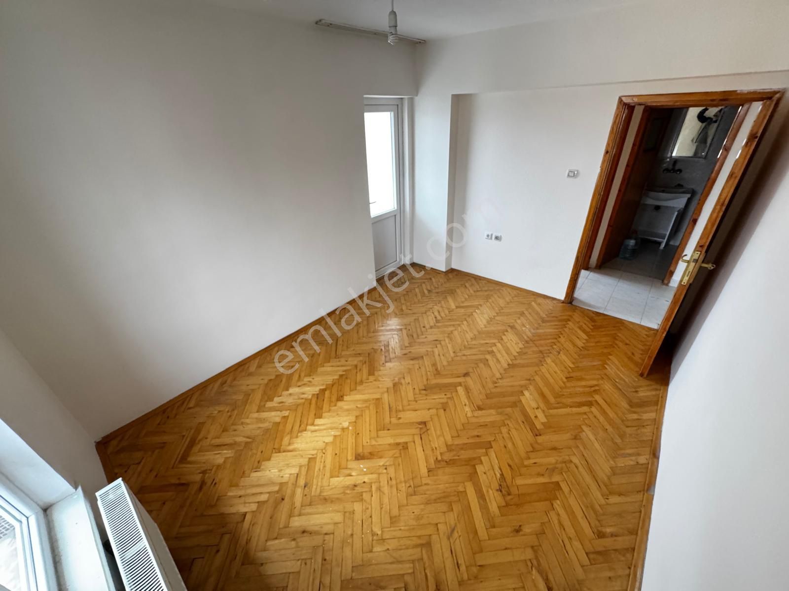 Sakızağacı Caddesi Üzeri Katta 3+1 Salon Bağımsız Geniş Ön Cephe - Görsel 19