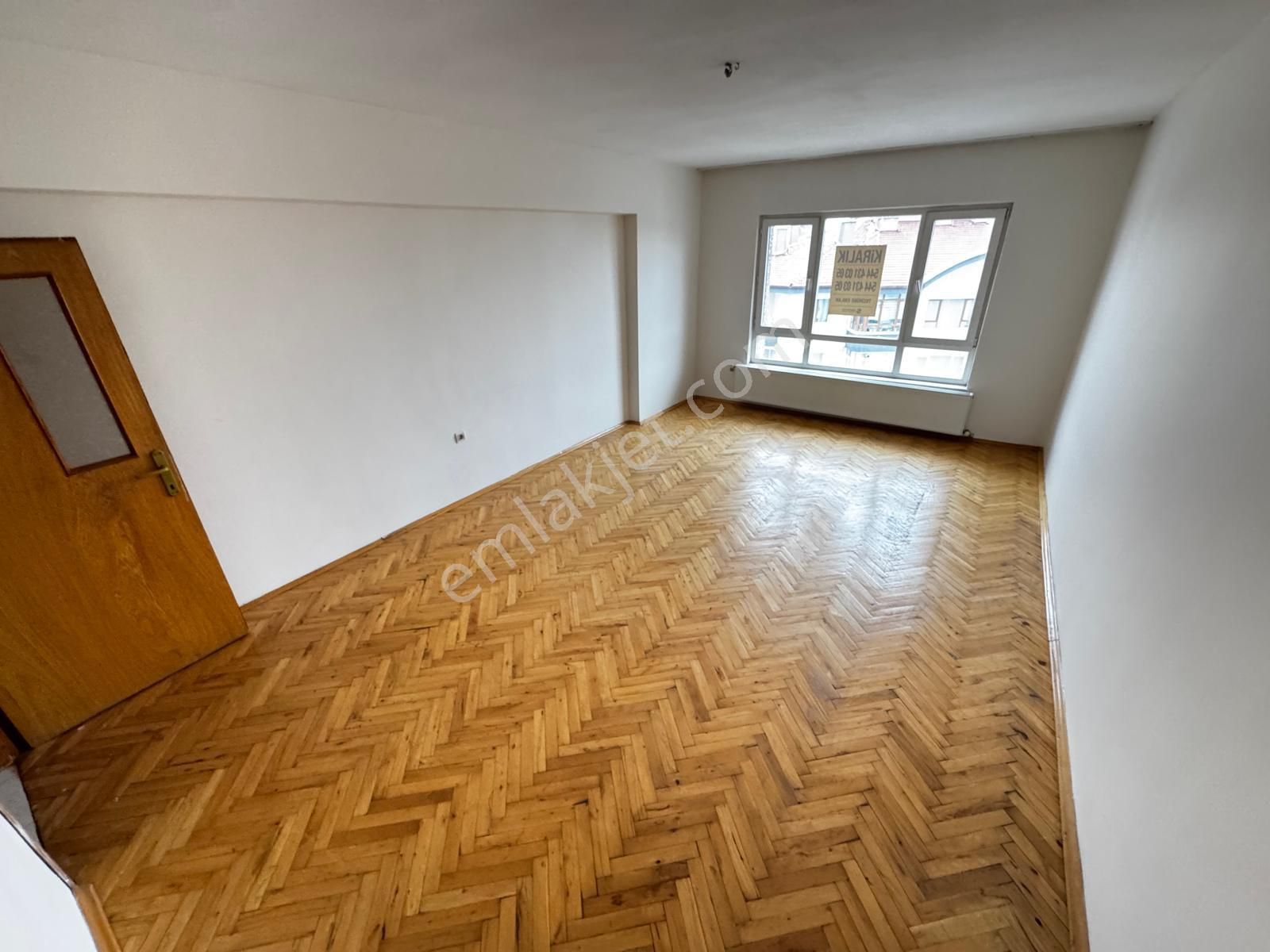 Sakızağacı Caddesi Üzeri Katta 3+1 Salon Bağımsız Geniş Ön Cephe - Görsel 2