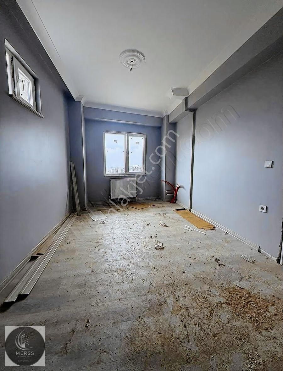 Sultanbeyli Mimarsinan'da 2+1 Bahçe Kullanımlı Dubleks Daire - Görsel 9