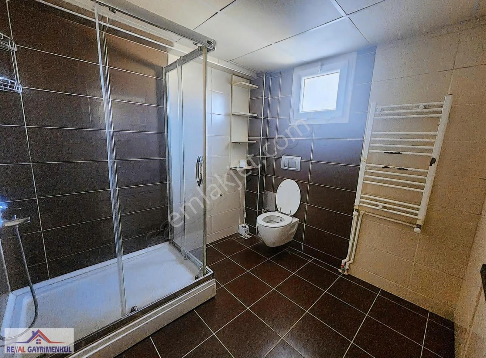 Real Gayrimenkul'den Barbaros'ta Otoparklı 3+1 Arakat Daire - Görsel 25