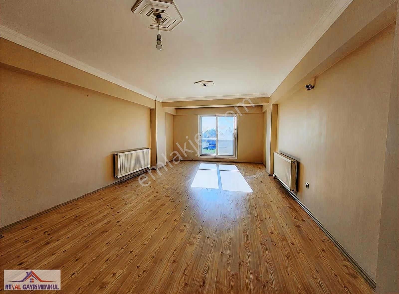 Real Gayrimenkul'den Barbaros'ta Otoparklı 3+1 Arakat Daire - Görsel 23