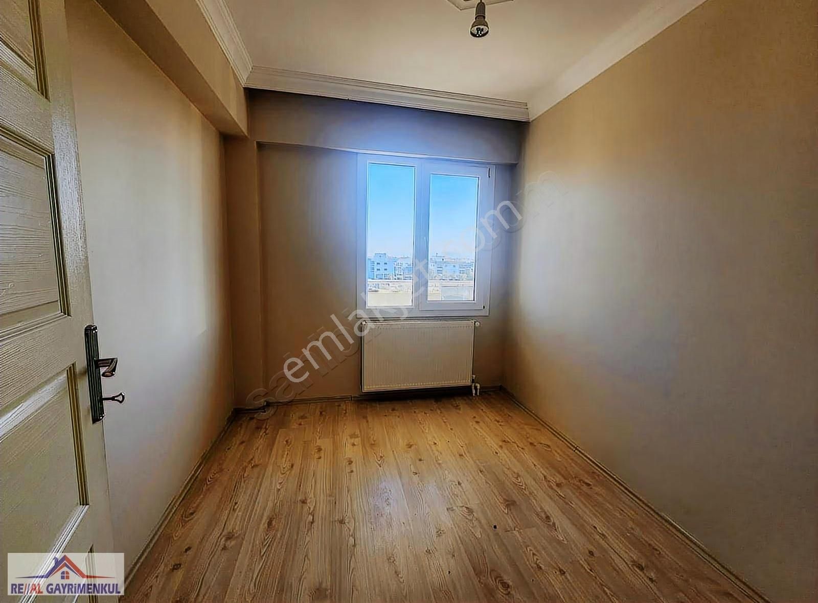 Real Gayrimenkul'den Barbaros'ta Otoparklı 3+1 Arakat Daire - Görsel 7