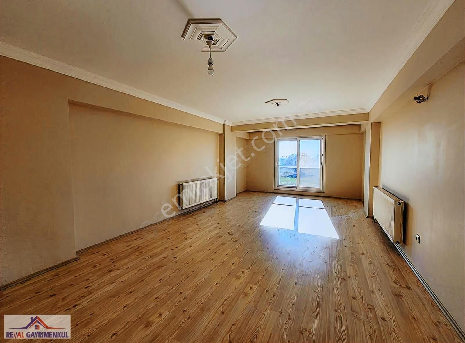 Real Gayrimenkul'den Barbaros'ta Otoparklı 3+1 Arakat Daire - Görsel 30