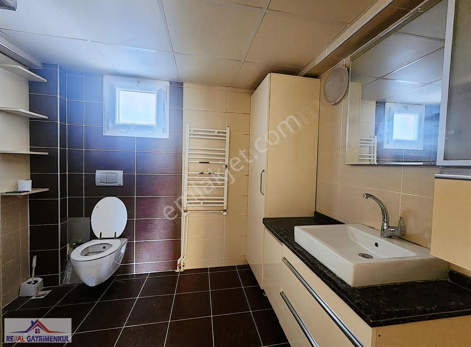 Real Gayrimenkul'den Barbaros'ta Otoparklı 3+1 Arakat Daire - Görsel 20