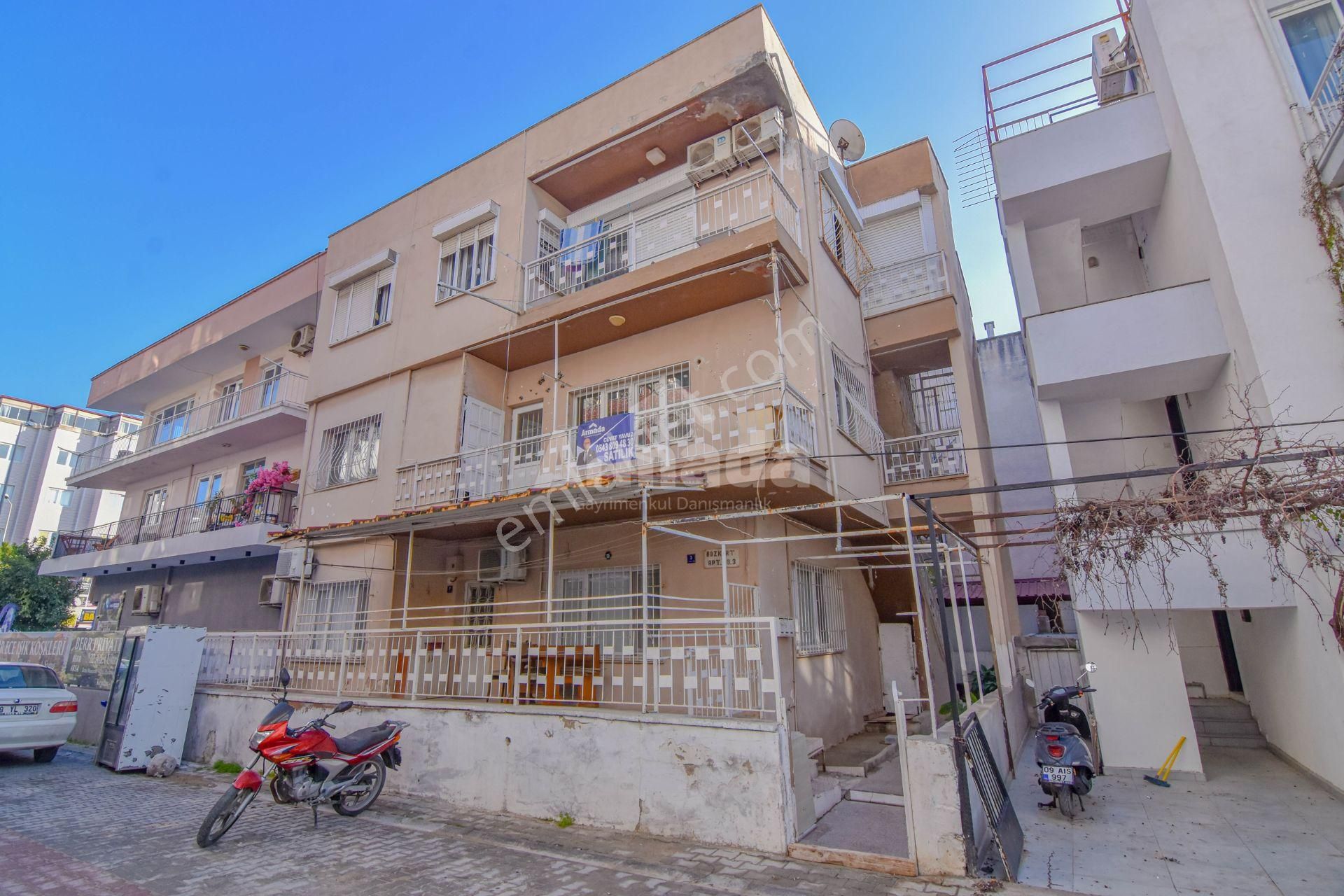 Kuşadası Merkez'de Satılık 3+1 Daire - Görsel 2