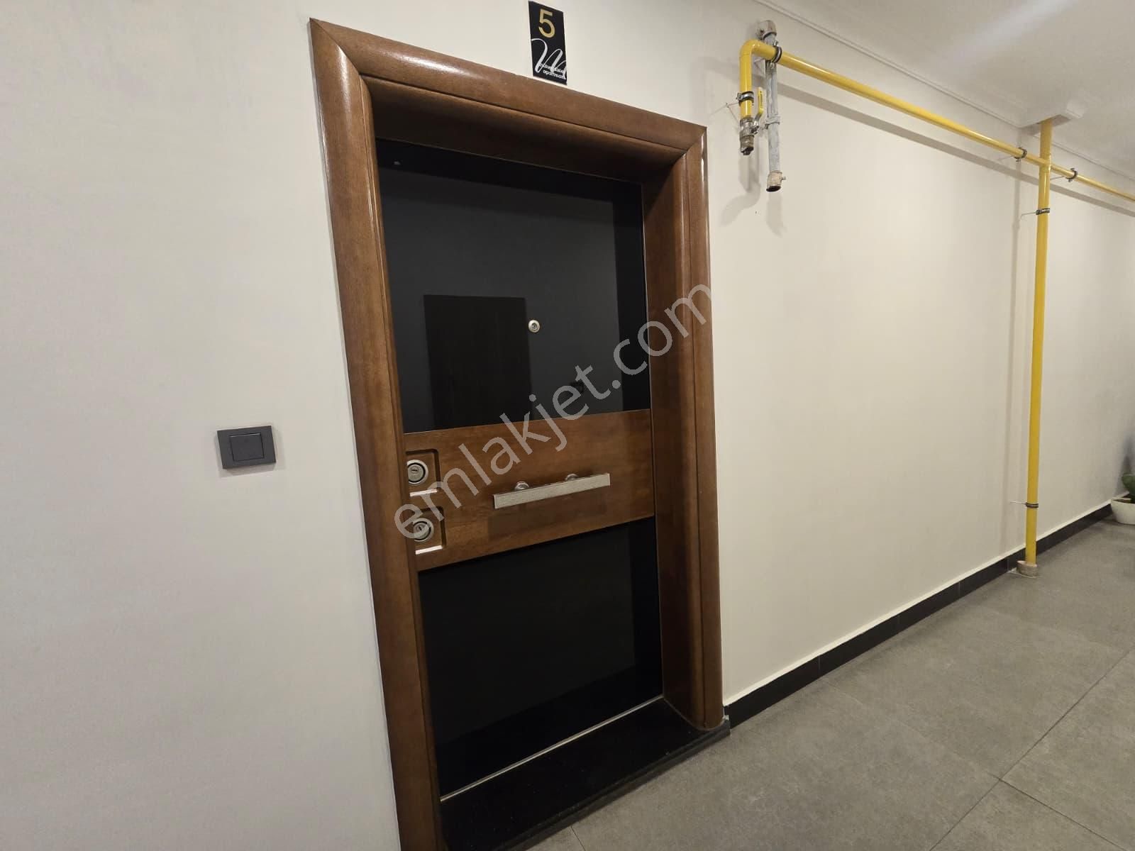 Çiftlik Caddesi Girişinde Mükemmel Konumda Satılık 3+1 Daire - Görsel 4