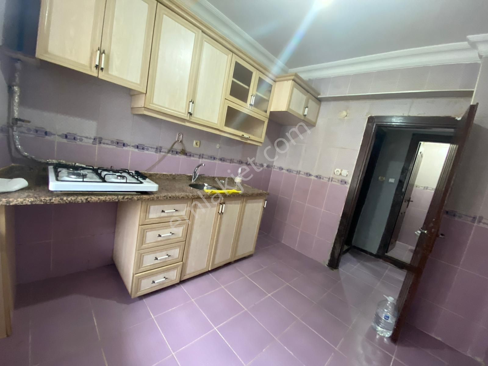 Gaziosmanpaşa Bağlarbaşında Destegül Sokakta 1+1/70m2/yüksek Bodrum Satılık Daire - Görsel 7