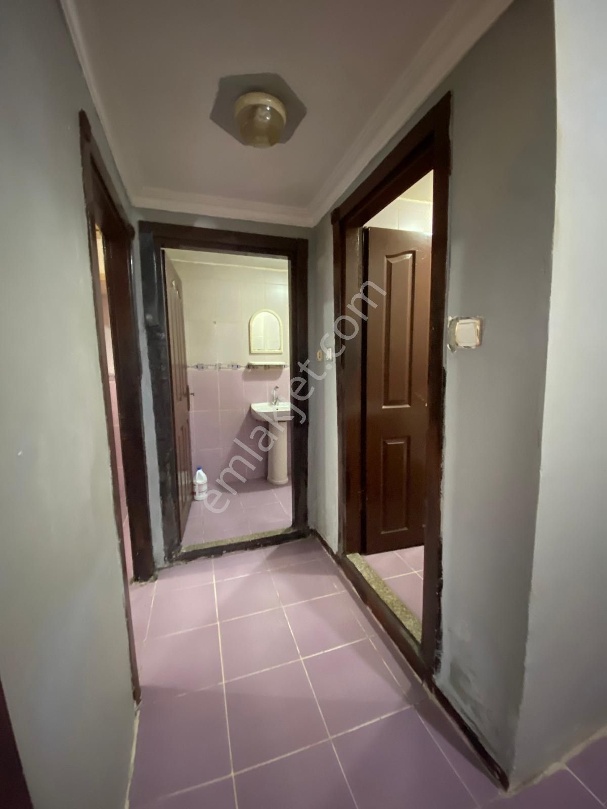 Gaziosmanpaşa Bağlarbaşında Destegül Sokakta 1+1/70m2/yüksek Bodrum Satılık Daire - Görsel 9