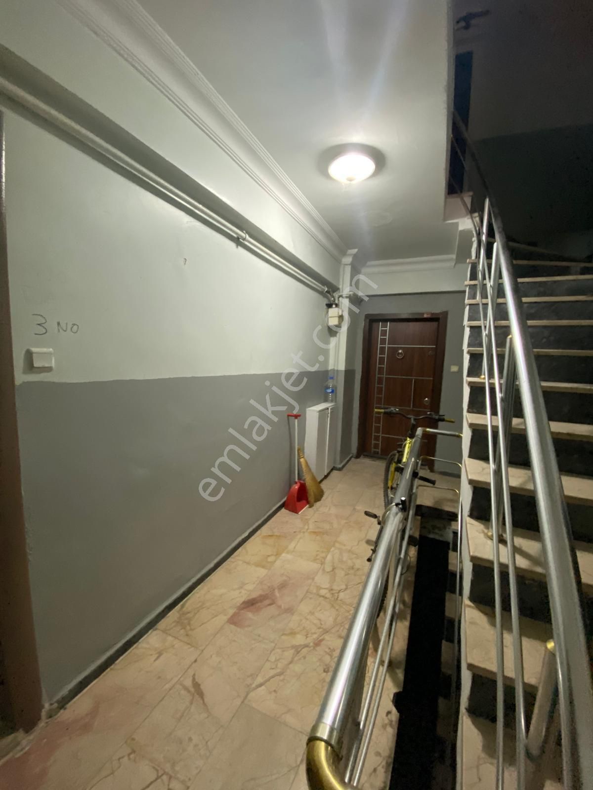 Gaziosmanpaşa Bağlarbaşında Destegül Sokakta 1+1/70m2/yüksek Bodrum Satılık Daire - Görsel 15