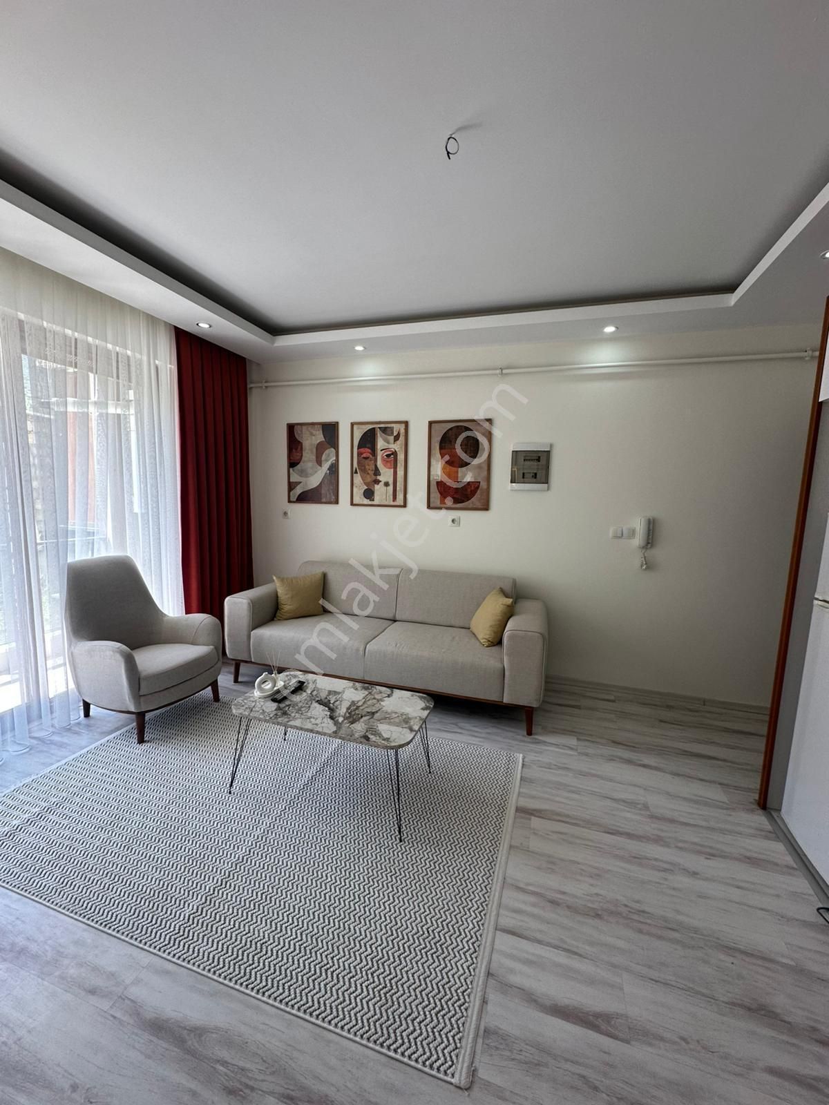 Özmecaz'dan Zeytinköy Mah. 1+1 Full Eşyalı Balkonlu Fırsat Apart