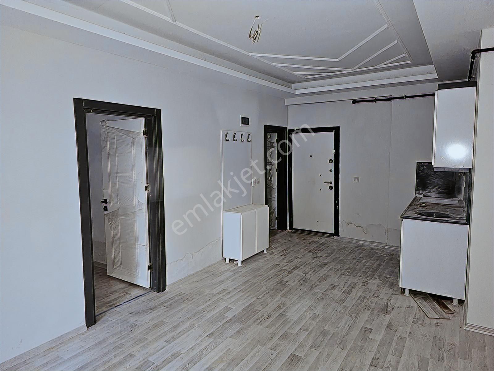 Ada Emlaktan Merkezi Konumda 1+1 Satılık Daire - Görsel 5