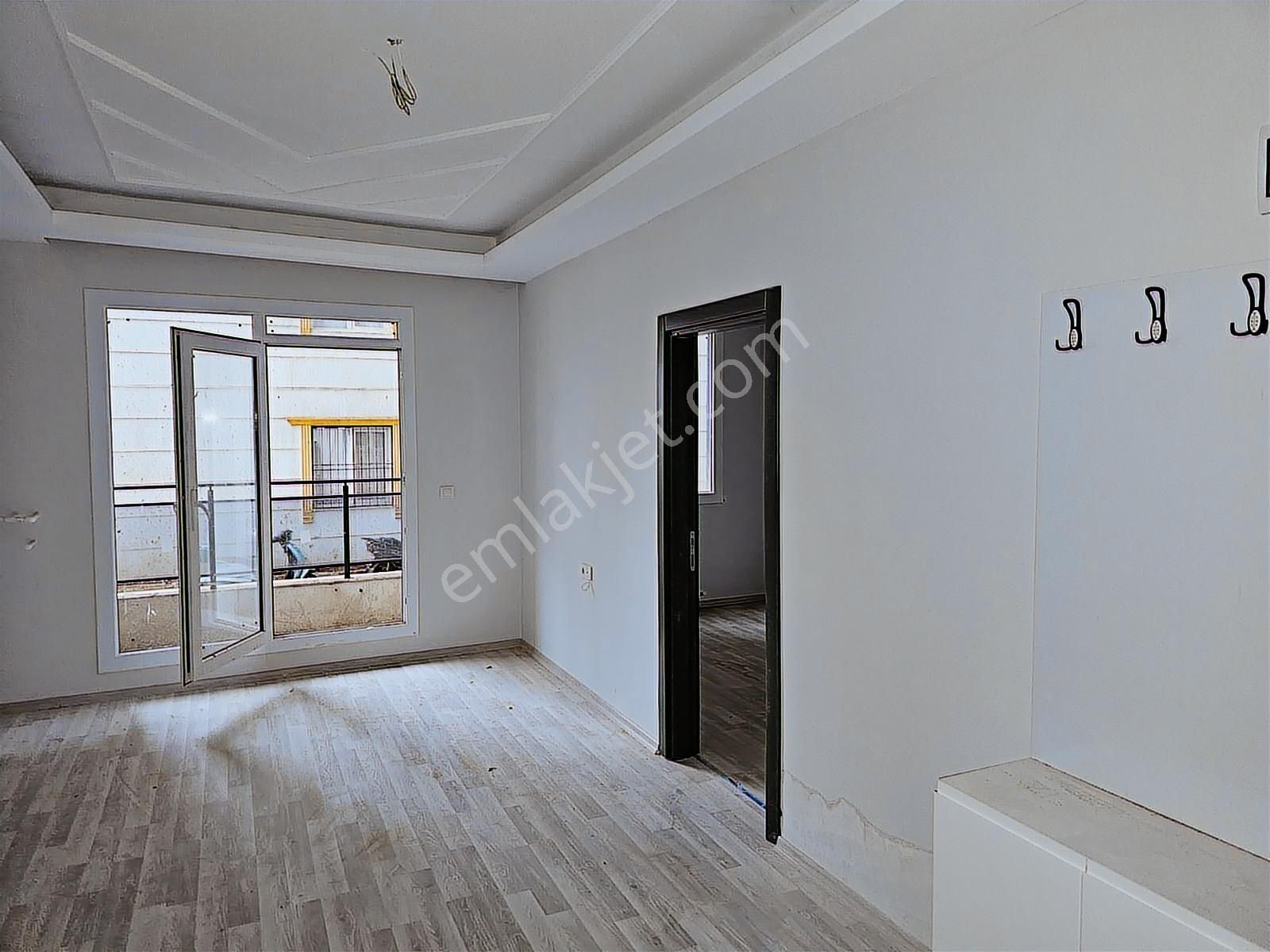 Ada Emlaktan Merkezi Konumda 1+1 Satılık Daire - Görsel 6