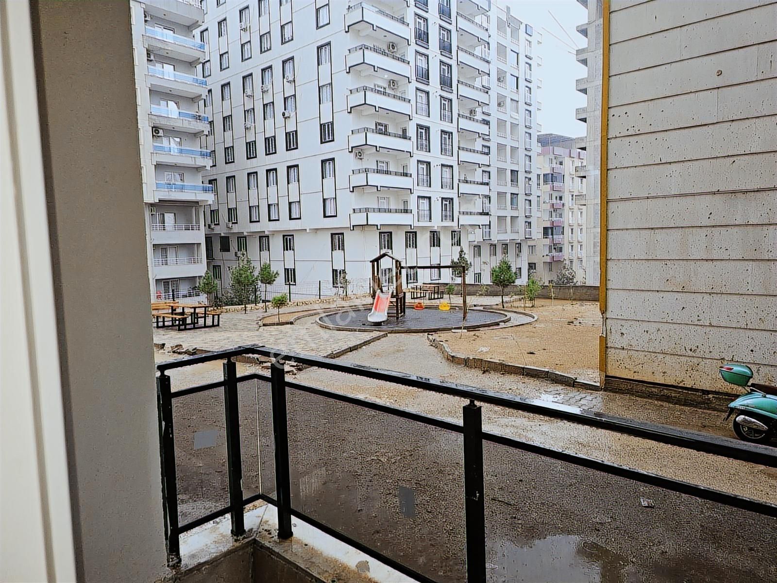 Ada Emlaktan Merkezi Konumda 1+1 Satılık Daire - Görsel 13